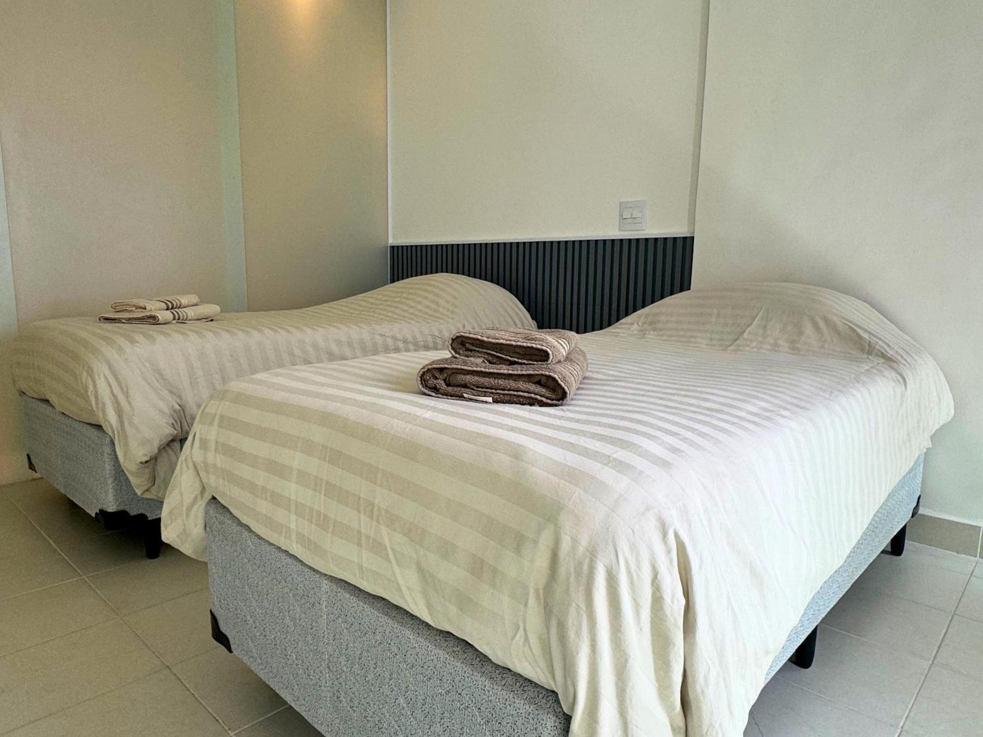 Apartamento Vista Para O Mar E Pe Na Areia Γκουαρούχα Εξωτερικό φωτογραφία
